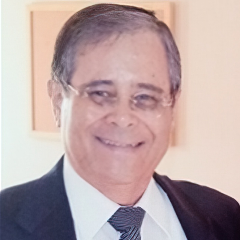 Dr. José Luis Lee